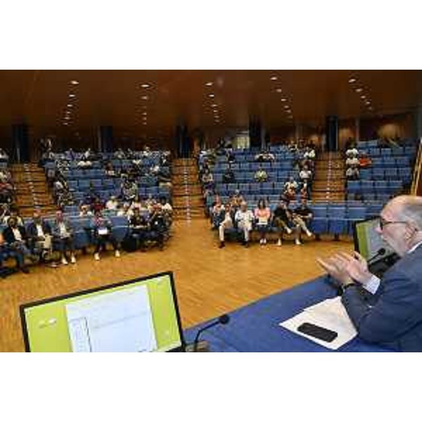 La platea dei tecnici presenti a Udine all'incontro con l'assessore Riccardo Riccardi - La platea dei tecnici presenti a Udine all'incontro con l'assessore Riccardo Riccardi