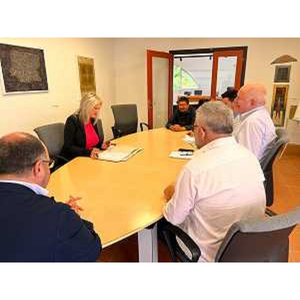 Lincontro tra lassessore regionale alle Infrastrutture e trasporti Cristina Amirante e la Giunta comunale di Staranzano, guidata dal sindaco Riccardo Marchesan. - Lincontro tra lassessore regionale alle Infrastrutture e trasporti Cristina Amirante e la Giunta comunale di Staranzano, guidata dal sindaco Riccardo Marchesan.