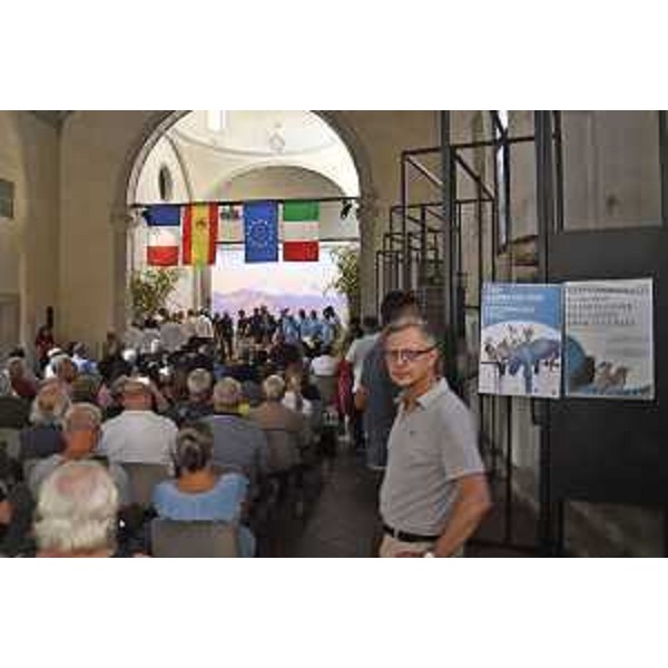 L'assessore regionale alle Risorse agroalimentari Stefano Zannier all'inaugurazione della 750ma Sagra degli osei di Sacile - L'assessore regionale alle Risorse agroalimentari Stefano Zannier all'inaugurazione della 750ma Sagra degli osei di Sacile