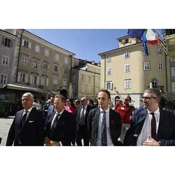 Da sinistra: il ministro dell'Interno Matteo Piantedosi, il sindaco di Muggia Paolo Polidori, il governatore del Fvg Massimiliano Fedriga e l'assessore regionale allaSicurezza Pierpaolo Roberti - Da sinistra: il ministro dell'Interno Matteo Piantedosi, il sindaco di Muggia Paolo Polidori, il governatore del Fvg Massimiliano Fedriga e l'assessore regionale allaSicurezza Pierpaolo Roberti