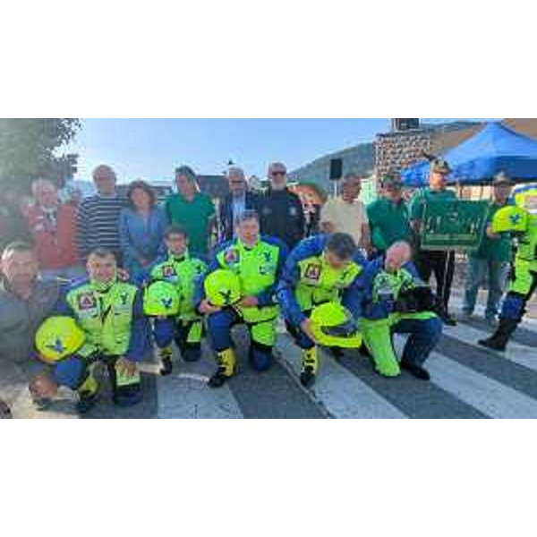 L'assessore regionale Riccardo Riccardi alla cicloturistica dedicata a Enzo Cainero - L'assessore regionale Riccardo Riccardi alla cicloturistica dedicata a Enzo Cainero