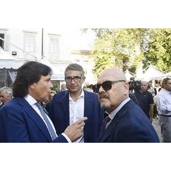 Gli assessori Sergio Emidio Bini (Attività produttive e Turismo), Pierpaolo Roberti (Autonomie locali) e Sebastiano Callari (Patrimonio e Demanio) a Gusti di Frontiera - Gli assessori Sergio Emidio Bini (Attività produttive e Turismo), Pierpaolo Roberti (Autonomie locali) e Sebastiano Callari (Patrimonio e Demanio) a Gusti di Frontiera