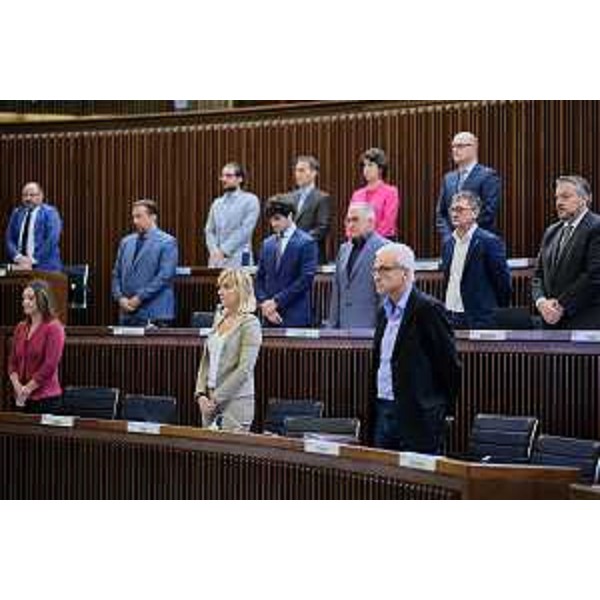 Una parte dell'Aula durante il minuto di silenzio in memoria di Giorgio Napolitano - Una parte dell'Aula durante il minuto di silenzio in memoria di Giorgio Napolitano