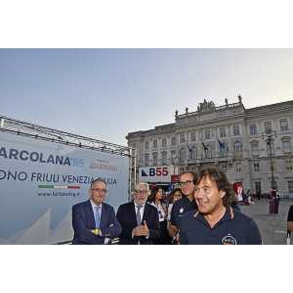 L'assessore regionale alle Attività produttive e al Turismo Sergio Emidio Bini (a destra nella foto) - L'assessore regionale alle Attività produttive e al Turismo Sergio Emidio Bini (a destra nella foto)