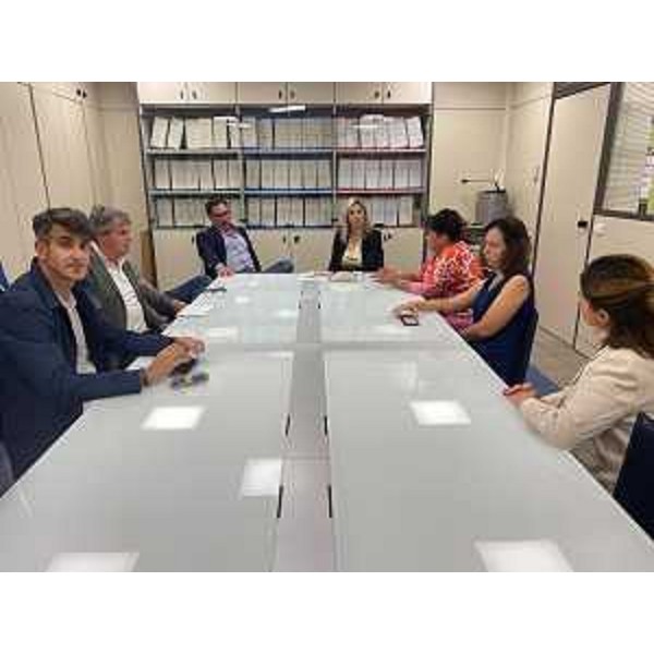 Lassessore regionale a Infrastrutture e territorio Cristina Amirante all'incontro con il sindaco e la giunta del Comune di Fontanafredda - Lassessore regionale a Infrastrutture e territorio Cristina Amirante all'incontro con il sindaco e la giunta del Comune di Fontanafredda