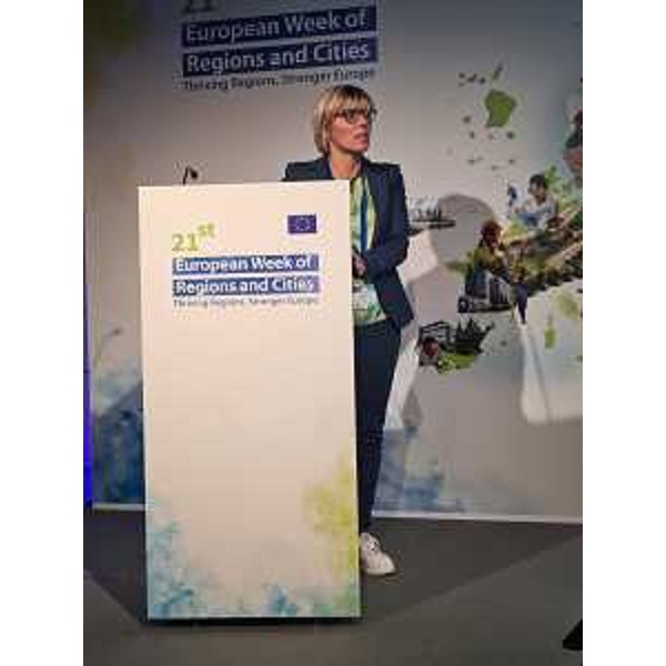 L'assessore regionale alle Finanze Barbara Zilli mentre interviene al workshop - L'assessore regionale alle Finanze Barbara Zilli mentre interviene al workshop