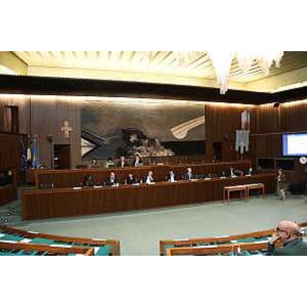 La III Comissione riunita nell'aula consiliare - La III Comissione riunita nell'aula consiliare