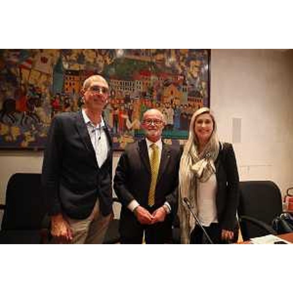 L'assessore regionale a Infrastrutture e territorio Cristina Amirante a Gorizia alla presentazione del progetto di ciclabilità in vista di Go!2025 sviluppato da Sinloc di Padova con il sostegno della Fondazione Carigo. - L'assessore regionale a Infrastrutture e territorio Cristina Amirante a Gorizia alla presentazione del progetto di ciclabilità in vista di Go!2025 sviluppato da Sinloc di Padova con il sostegno della Fondazione Carigo.