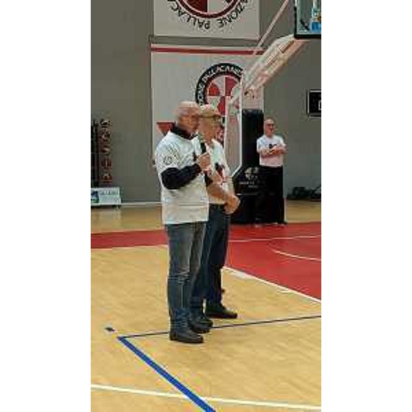 L'assessore alla Disabilità del Friuli Venezia Giulia Riccardo Riccardi negli spazi del palazzetto dello sport di Codroipo, in occasione della presentazione dell'annata 2023-2024 dell'Associazione dilettantistica pallacanestro (Adp) Codroipo Academy. - L'assessore alla Disabilità del Friuli Venezia Giulia Riccardo Riccardi negli spazi del palazzetto dello sport di Codroipo, in occasione della presentazione dell'annata 2023-2024 dell'Associazione dilettantistica pallacanestro (Adp) Codroipo Academy.