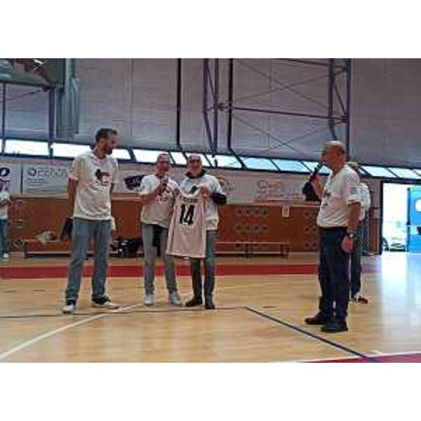 L'assessore alla Disabilità del Friuli Venezia Giulia Riccardo Riccardi negli spazi del palazzetto dello sport di Codroipo, in occasione della presentazione dell'annata 2023-2024 dell'Associazione dilettantistica pallacanestro (Adp) Codroipo Academy. - L'assessore alla Disabilità del Friuli Venezia Giulia Riccardo Riccardi negli spazi del palazzetto dello sport di Codroipo, in occasione della presentazione dell'annata 2023-2024 dell'Associazione dilettantistica pallacanestro (Adp) Codroipo Academy.