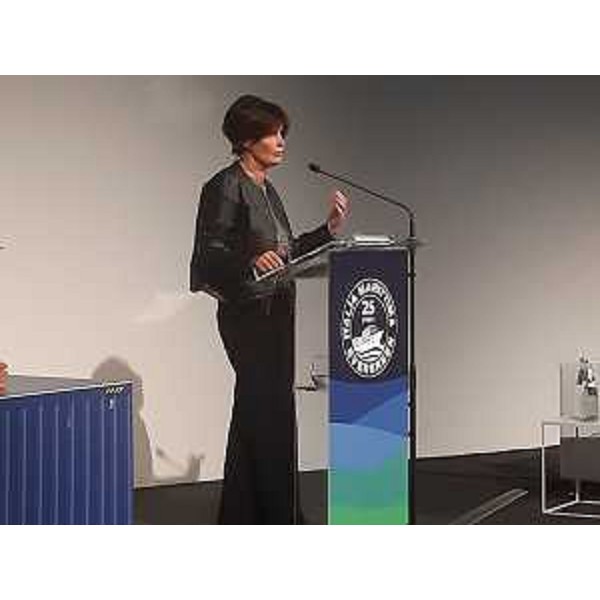 L'assessore regionale al Lavoro e alla Formazione Alessia Rosolen interviene sul palco del Trieste Convention Center per i 25 anni di Italia Marittima - L'assessore regionale al Lavoro e alla Formazione Alessia Rosolen interviene sul palco del Trieste Convention Center per i 25 anni di Italia Marittima