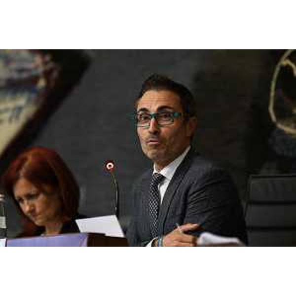 Il vicepresidente del Cr Fvg, Stefano Mazzolini, mentre dirige l'Aula - Il vicepresidente del Cr Fvg, Stefano Mazzolini, mentre dirige l'Aula