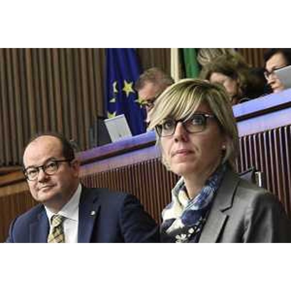 L'assessore Barbara Zilli e il vicegovernatore Mario Anzil - L'assessore Barbara Zilli e il vicegovernatore Mario Anzil