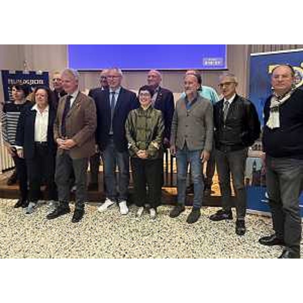 Il presidente Bordin con i partecipanti alla presentazione, in anteprima, del documentario - Il presidente Bordin con i partecipanti alla presentazione, in anteprima, del documentario