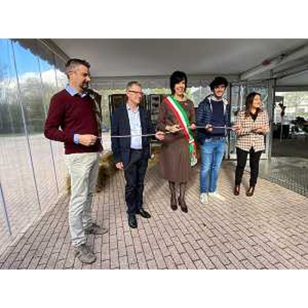 L'assessore regionale alle Risorse agroalimentari Stefano Zannier (secondo da sinistra) alla cerimonia di inaugurazione della prima edizione della fiera agroalimentare Agriflumen a Fiume Veneto. - L'assessore regionale alle Risorse agroalimentari Stefano Zannier (secondo da sinistra) alla cerimonia di inaugurazione della prima edizione della fiera agroalimentare Agriflumen a Fiume Veneto.