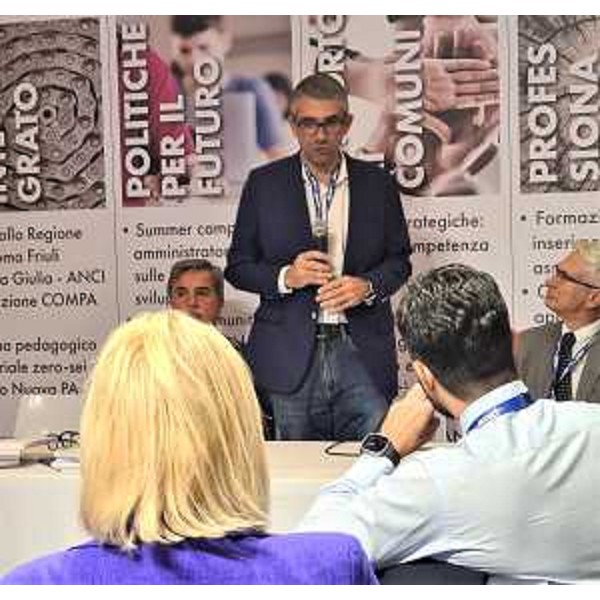 L'assessore regionale Pierpaolo Roberti nel corso di un panel all'Assemblea nazionale dell'Anci - L'assessore regionale Pierpaolo Roberti nel corso di un panel all'Assemblea nazionale dell'Anci