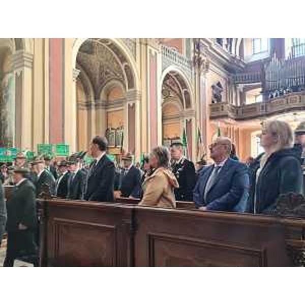 L'assessore regionale Callari alla cerimonia per il centenario della sezione Ana di Gorizia in piazza Vittoria a Gorizia - L'assessore regionale Callari alla cerimonia per il centenario della sezione Ana di Gorizia in piazza Vittoria a Gorizia