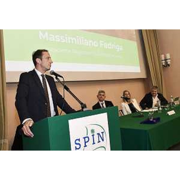 Il governatore Massimiliano Fedriga all'incontro "Sostenibilità, crescita, occupazione: il modello Torviscosa" - Il governatore Massimiliano Fedriga all'incontro "Sostenibilità, crescita, occupazione: il modello Torviscosa"