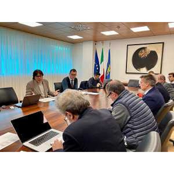 L'assessore Bini all'incontro con i rappresentanti di Assonautica e Fvg Marinas Network a Udine - L'assessore Bini all'incontro con i rappresentanti di Assonautica e Fvg Marinas Network a Udine