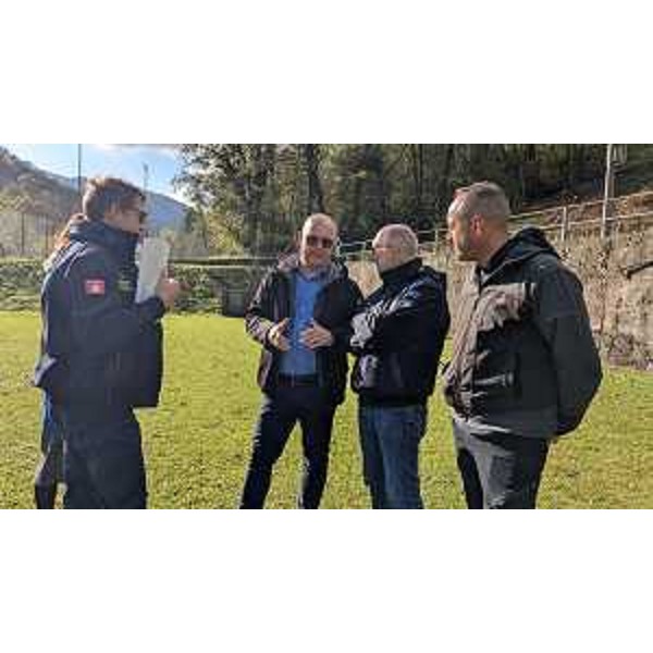 L'assessore Riccardo Riccardi con il sindaco di Frisanco Sandro Rovedo - L'assessore Riccardo Riccardi con il sindaco di Frisanco Sandro Rovedo