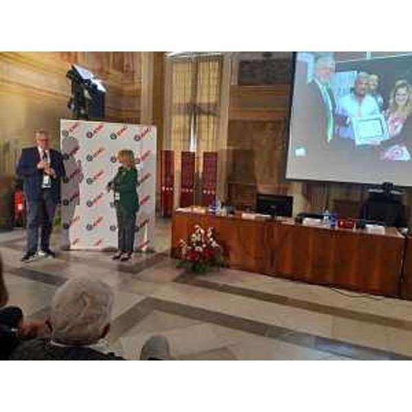 Il presidente del Cr Fvg, Mauro Bordin, prende la parola al convegno organizzato dalla presidente di Admo Fvg, Paola Rugo - Il presidente del Cr Fvg, Mauro Bordin, prende la parola al convegno organizzato dalla presidente di Admo Fvg, Paola Rugo