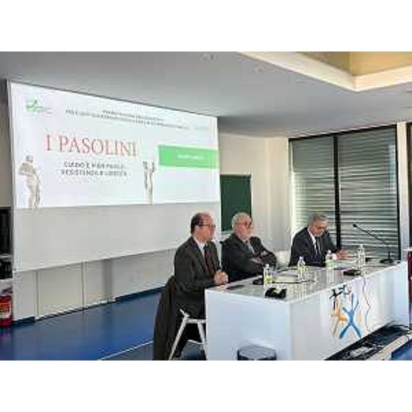 L'intervento del vicegovernatore con delega alla Cultura del Friuli Venezia Giulia, Mario Anzil, durante la presentazione del libro 'I Pasolini. Guido e Pier Paolo: resistenza e libertà'. - L'intervento del vicegovernatore con delega alla Cultura del Friuli Venezia Giulia, Mario Anzil, durante la presentazione del libro 'I Pasolini. Guido e Pier Paolo: resistenza e libertà'.