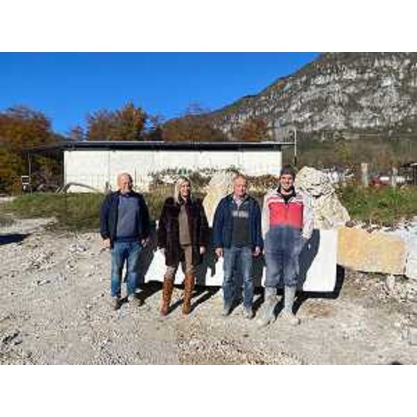 L'assessore Amirante visita la cava di pietra a Clauzetto - L'assessore Amirante visita la cava di pietra a Clauzetto 