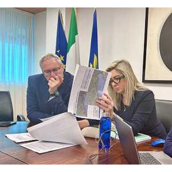 Il presidente Bordin e l'assessore Amirante durante l'incontro a Udine - Il presidente Bordin e l'assessore Amirante durante l'incontro a Udine