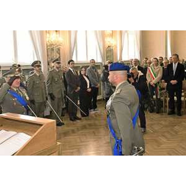 La cerimonia di avvicendamento al Comando Militare Esercito "Friuli Venezia Giulia" tra il colonnello Francesco Maffei e il colonnello Giuliano Innecco. - La cerimonia di avvicendamento al Comando Militare Esercito "Friuli Venezia Giulia" tra il colonnello Francesco Maffei e il colonnello Giuliano Innecco.
