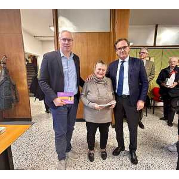 Da dx: il presidente del Consiglio regionale, Mauro Bordin, Maria Letizia Burtolo, presidente di Ute Udine, il consigliere regionale del FVg, Mauro Di Bert (Fp) - Da dx: il presidente del Consiglio regionale, Mauro Bordin, Maria Letizia Burtolo, presidente di Ute Udine, il consigliere regionale del FVg, Mauro Di Bert (Fp)