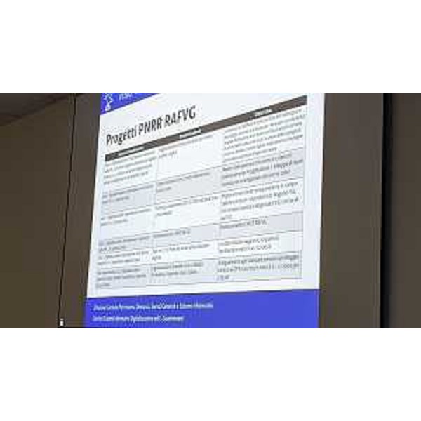 Un momento dell'illustrazione del piano triennale - Un momento dell'illustrazione del piano triennale 