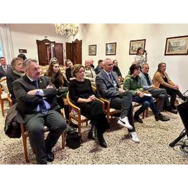 Il consigliere regionale Diego Bernardis, l'europarlamentare Elena Lizzi e il presidente del Cr Fvg, Mauro Bordin - Il consigliere regionale Diego Bernardis, l'europarlamentare Elena Lizzi e il presidente del Cr Fvg, Mauro Bordin