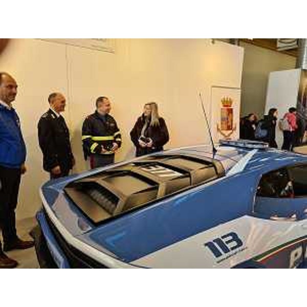 L'assessore Cristina Amirante all'evento sulla sicurezza stradale nella Fiera di Pordenone - L'assessore Cristina Amirante all'evento sulla sicurezza stradale nella Fiera di Pordenone