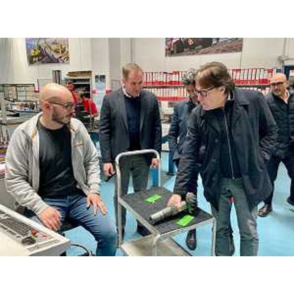 L'assessore Bini oggi ha visita anche all'impianto di Maniago. - L'assessore Bini oggi ha visita anche all'impianto di Maniago.