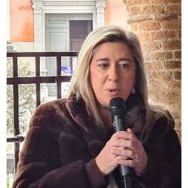 L'intervento di Amirante nella loggia del Municipio - L'intervento di Amirante nella loggia del Municipio 