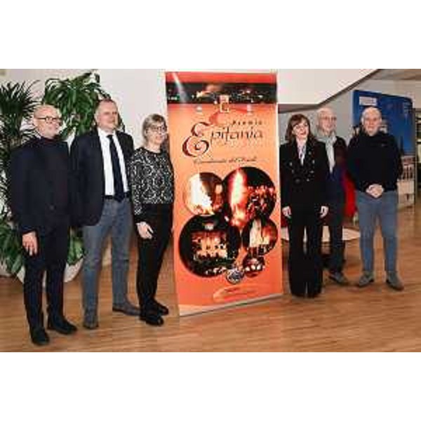 L'assessore regionale alle Finanze Barbara ZIlli (al centro) alla conferenza di presentazione del 69. Premio Epifania - L'assessore regionale alle Finanze Barbara ZIlli (al centro) alla conferenza di presentazione del 69. Premio Epifania