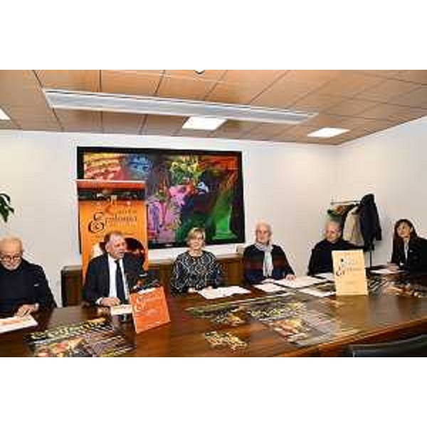 L'assessore regionale alle Finanze Barbara ZIlli (al centro) alla conferenza di presentazione del 69. Premio Epifania - L'assessore regionale alle Finanze Barbara ZIlli (al centro) alla conferenza di presentazione del 69. Premio Epifania