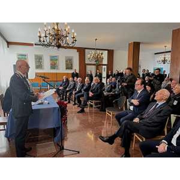 Il generale Francesco Atzeni durante il suo discorso - Il generale Francesco Atzeni durante il suo discorso 