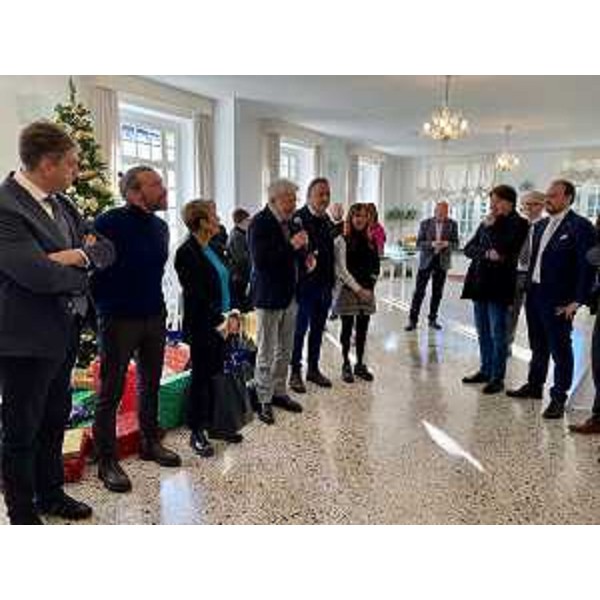 Una fase della cerimonia svoltasi oggi a Villa Russiz - Una fase della cerimonia svoltasi oggi a Villa Russiz