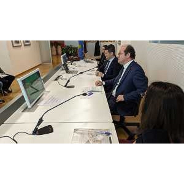 Il vicegovernatore Mario Anzil alla presentazione dei due bandi regionali per il recupero degli affreschi - Il vicegovernatore Mario Anzil alla presentazione dei due bandi regionali per il recupero degli affreschi 