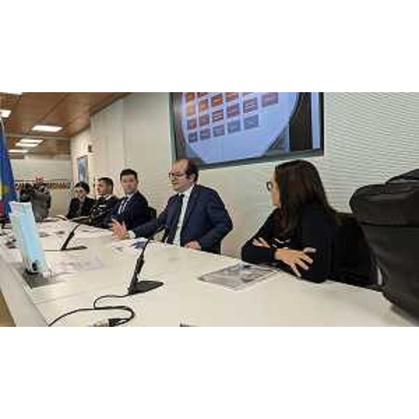 Il vicegovernatore Mario Anzil a Udine alla presentazione dei due bandi regionali per il recupero degli affreschi - Il vicegovernatore Mario Anzil a Udine alla presentazione dei due bandi regionali per il recupero degli affreschi 