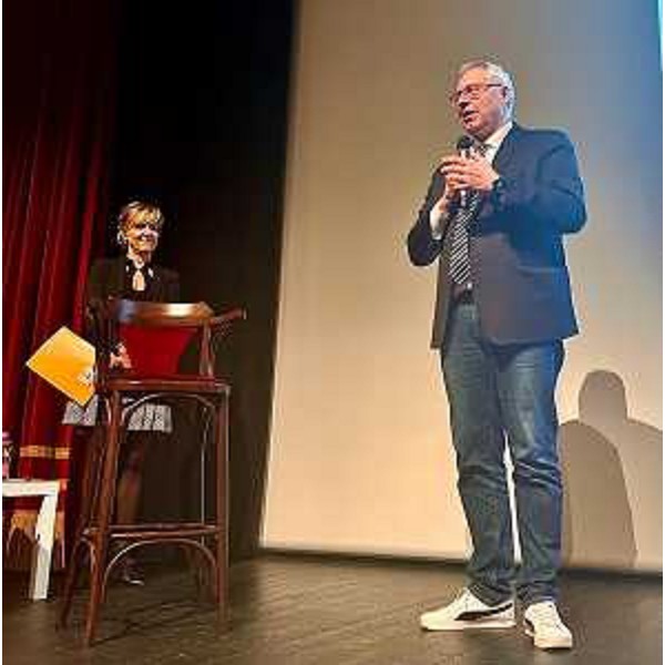 Mauro Bordin, presidente del Cr Fvg, durante il suo intervento a Casarsa della Delizia - Mauro Bordin, presidente del Cr Fvg, durante il suo intervento a Casarsa della Delizia