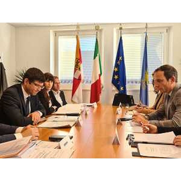 Un momento dell'incontro con la delegazione della Carinzia a Tolmezzo - Un momento dell'incontro con la delegazione della Carinzia a Tolmezzo