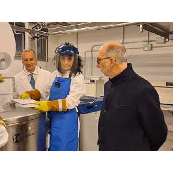 L'assessore Riccardi all'inaugurazione delle camere bianche e della sala criogenica allOspedale di Udine - L'assessore Riccardi all'inaugurazione delle camere bianche e della sala criogenica allOspedale di Udine 