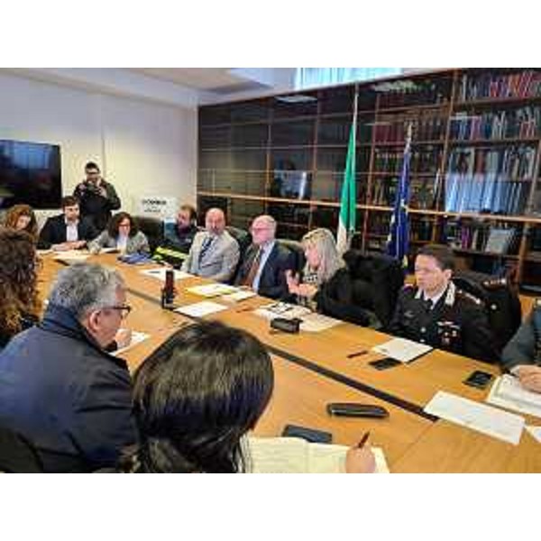 L'assessore regionale alle Infrastrutture Cristina Amirante illusra al prefetto di Pordenone e ai sindaci gli interventi sulla strada regionale Cimpello-Sequals - L'assessore regionale alle Infrastrutture Cristina Amirante illusra al prefetto di Pordenone e ai sindaci gli interventi sulla strada regionale Cimpello-Sequals