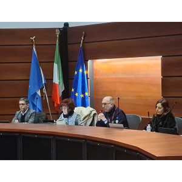 Lassessore regionale alla Salute Riccardo Riccardi durante la rione con le organizzazioni sindacali del comparto sanità, delle aree dirigenziali della sanità e della dirigenza delle Funzioni locali svoltasi nella sede della Protezione civile di Palmanova. - Lassessore regionale alla Salute Riccardo Riccardi durante la rione con le organizzazioni sindacali del comparto sanità, delle aree dirigenziali della sanità e della dirigenza delle Funzioni locali svoltasi nella sede della Protezione civile di Palmanova.