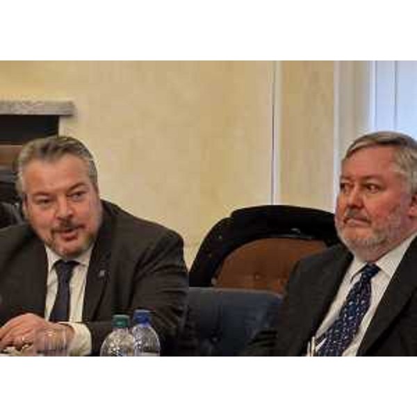 Diego Bernardis (Fp) mentre interviene al tavolo di lavoro a Gorizia - Diego Bernardis (Fp) mentre interviene al tavolo di lavoro a Gorizia