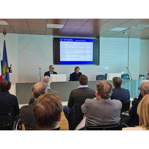 L'assessore Zilli alla presentazione dei progetti sovracomunali a Udine - L'assessore Zilli alla presentazione dei progetti sovracomunali a Udine