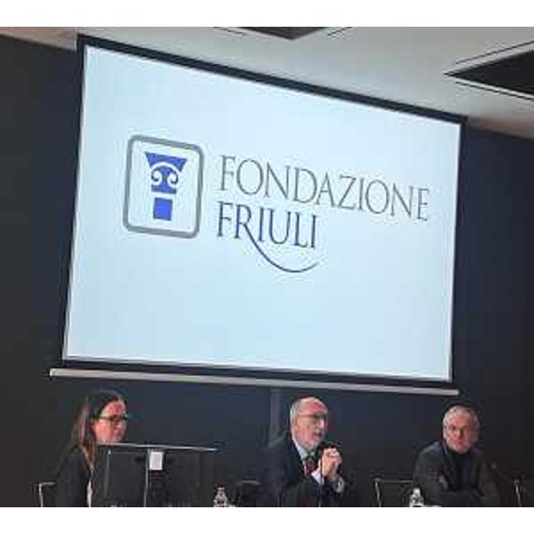 Riccardi con Nieddu e il presidente della Fondazione Friuli Giuseppe Morandini - Riccardi con Nieddu e il presidente della Fondazione Friuli Giuseppe Morandini