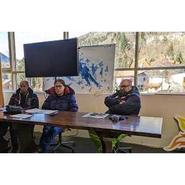 L'assessore regionale Sergio Emidio Bini incontra i sindaci e gli operatori turistici a Ravascletto - L'assessore regionale Sergio Emidio Bini incontra i sindaci e gli operatori turistici a Ravascletto 